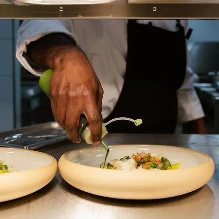 Kimpton Main Frankfurt By Ihg