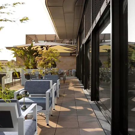 Kimpton Main Frankfurt By Ihg מלון פרנקפורט