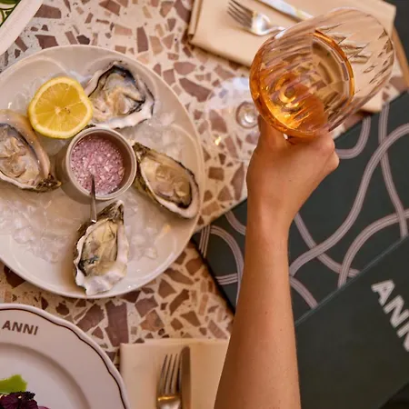 Kimpton Main Frankfurt By Ihg 5*