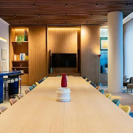 Kimpton Main Frankfurt By Ihg 5* פרנקפורט