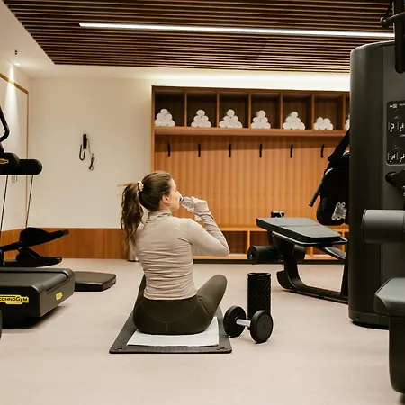 Kimpton Main Frankfurt By Ihg 5*