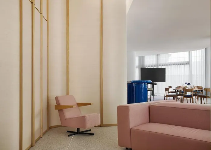 Kimpton Main Frankfurt By Ihg Hotel 5*